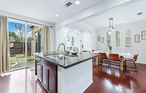 Kitchen - 4005 Harlan Ranch Blvd, Clovis, CA 93619 photo 3 of 3