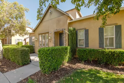 Exterior - 4005 Harlan Ranch Blvd, Clovis, CA 93619 photo 2 of 8