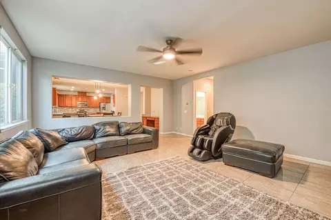 Living - 644 Serena Ave, Clovis, CA 93619 photo 3 of 4