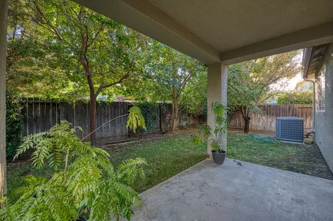 Exterior - 644 Serena Ave, Clovis, CA 93619 photo 11 of 11