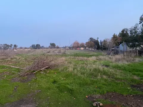 8220 N Fowler, Clovis, CA 93619 photo 3