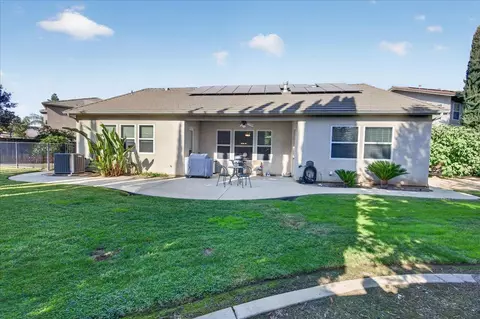 Exterior - 3144 Rall Ave, Clovis, CA 93619 photo 13 of 18