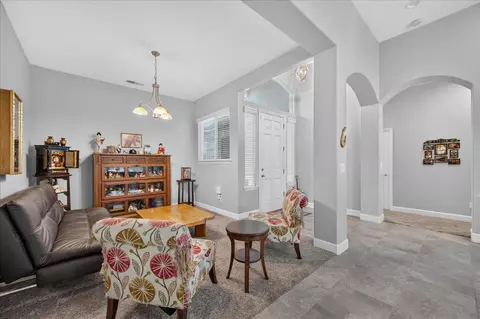Entry Way - 3144 Rall Ave, Clovis, CA 93619 photo 3 of 9