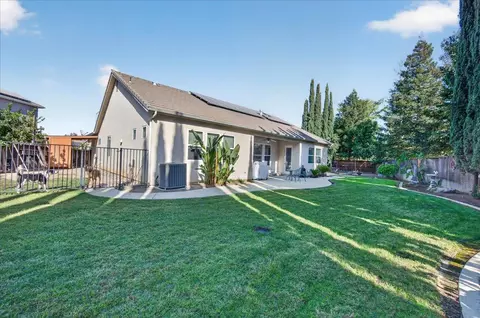 Exterior - 3144 Rall Ave, Clovis, CA 93619 photo 17 of 18