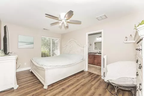 Bedroom - 2070 Park Ave, Sanger, CA 93657 photo 1 of 9