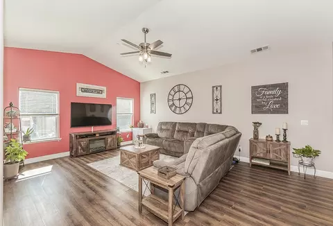 Other - 2070 Park Ave, Sanger, CA 93657 photo 3 of 12