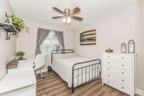 Bedroom - 2070 Park Ave, Sanger, CA 93657 photo 8 of 9