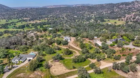 View/Area - 30833 Pennyroyal Ln, Prather, CA 93651 photo 6 of 8