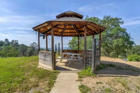 Other - 30833 Pennyroyal Ln, Prather, CA 93651 photo 8 of 9