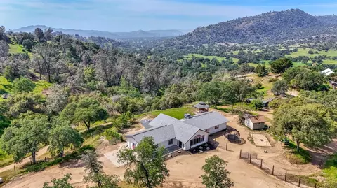 Other - 30833 Pennyroyal Ln, Prather, CA 93651 photo 1 of 9