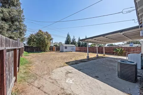 Exterior - 909 Dewitt, Clovis, CA 93612 photo 10 of 10