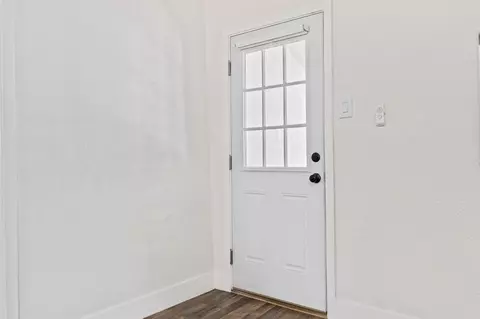 Entry Way - 909 Dewitt, Clovis, CA 93612 photo 3 of 3