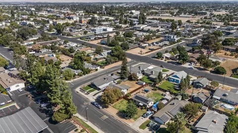 View/Area - 909 Dewitt, Clovis, CA 93612 photo 2 of 8