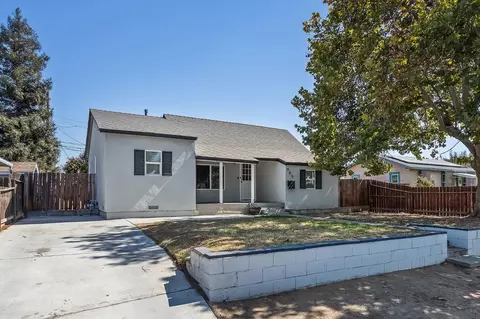 Exterior - 909 Dewitt, Clovis, CA 93612 photo 3 of 10