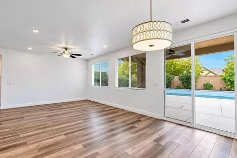 Living - 3452 Pontiac Ave, Clovis, CA 93619 photo 3 of 6