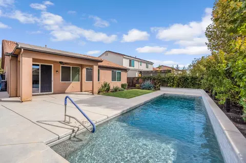 Exterior - 3452 Pontiac Ave, Clovis, CA 93619 photo 4 of 4