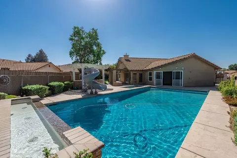 Exterior - 3152 Love Ct, Madera, CA 93637 photo 2 of 15