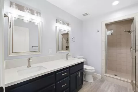 Bath - 3152 Love Ct, Madera, CA 93637 photo 4 of 5