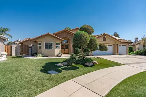 Exterior - 3152 Love Ct, Madera, CA 93637 photo 3 of 15