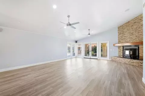 Living - 3152 Love Ct, Madera, CA 93637 photo 1 of 6