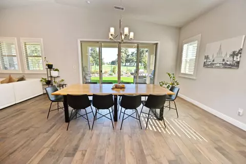 Dining - 2614 E Via Sofia Dr, Fresno, CA 93730 photo 1 of 5