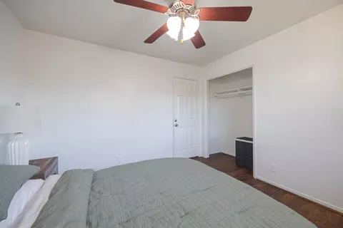 Bedroom - 2854 E Millbrae Ave, Fresno, CA 93710 photo 5 of 8