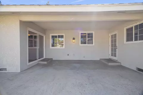 Exterior - 2854 E Millbrae Ave, Fresno, CA 93710 photo 6 of 13