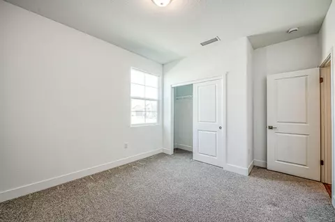 Bedroom - 967 Talus Way S, Madera, CA 93636 photo 6 of 8