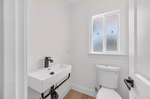 Bath - 609 E Hampton Way, Fresno, CA 93704 photo 1 of 5
