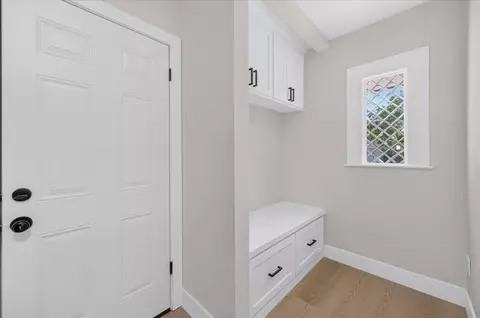 Entry Way - 609 E Hampton Way, Fresno, CA 93704 photo 2 of 6