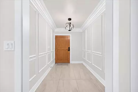 Entry Way - 609 E Hampton Way, Fresno, CA 93704 photo 4 of 6