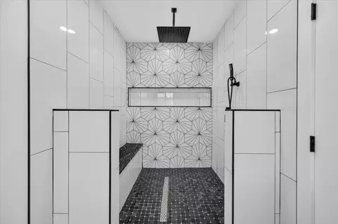 Bath - 609 E Hampton Way, Fresno, CA 93704 photo 5 of 5