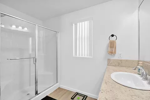 Bath - 7461 E Princeton, Fresno, CA 93737 photo 3 of 3