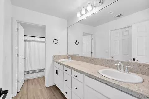 Other - 7461 E Princeton, Fresno, CA 93737 photo 3 of 4