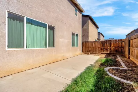 Exterior - 7461 E Princeton, Fresno, CA 93737 photo 5 of 6