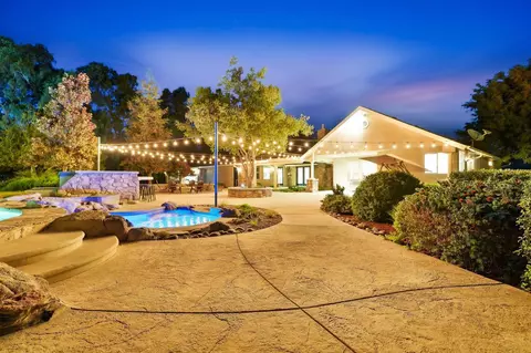Exterior - 31255 Palm Dr, Exeter, CA 93221 photo 32 of 38