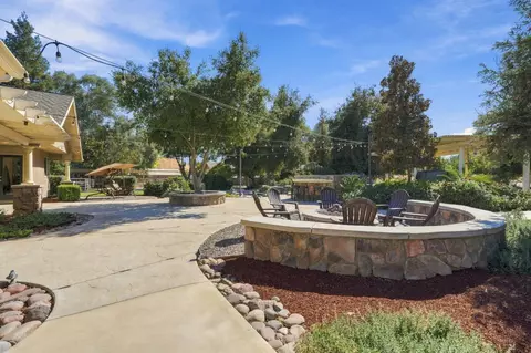 Exterior - 31255 Palm Dr, Exeter, CA 93221 photo 9 of 38