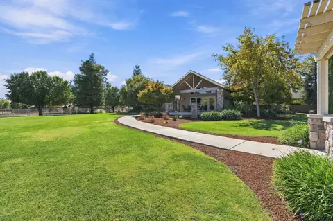 Exterior - 31255 Palm Dr, Exeter, CA 93221 photo 5 of 38