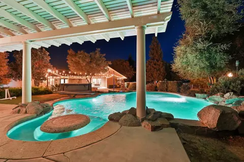 Exterior - 31255 Palm Dr, Exeter, CA 93221 photo 34 of 38