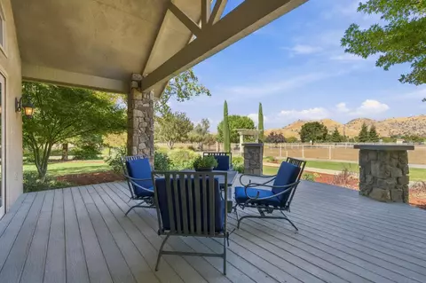 Exterior - 31255 Palm Dr, Exeter, CA 93221 photo 7 of 38