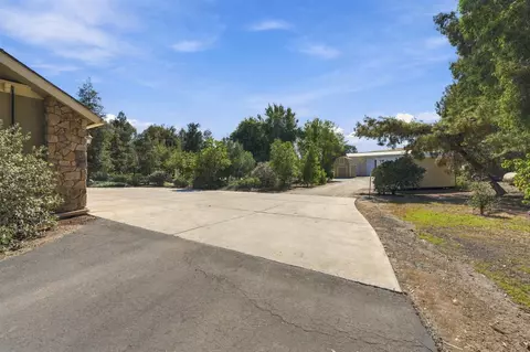 Exterior - 31255 Palm Dr, Exeter, CA 93221 photo 37 of 38