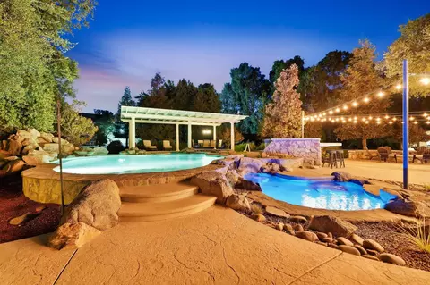 Exterior - 31255 Palm Dr, Exeter, CA 93221 photo 2 of 38