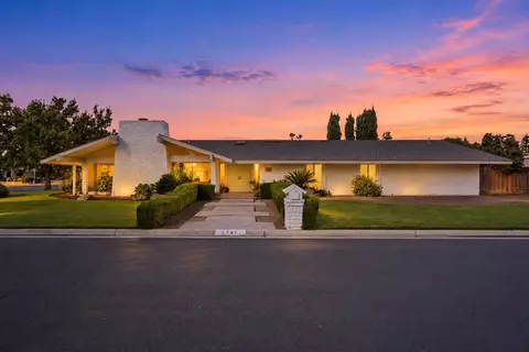 6541 N Ricewood Ave, Fresno, CA 93711