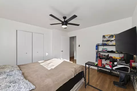 Bedroom - 6405 E Lyell Ave, Fresno, CA 93727 photo 2 of 2