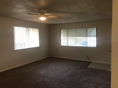 Living - 525 Oatman Ave, Sanger, CA 93657 photo 1 of 1