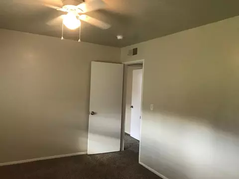 Bedroom - 525 Oatman Ave, Sanger, CA 93657 photo 2 of 2