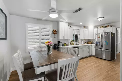 Dining - 6855 Live Oak Dr, Sanger, CA 93657 photo 3 of 3