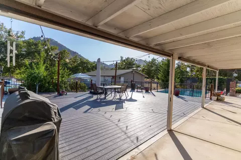 Exterior - 6855 Live Oak Dr, Sanger, CA 93657 photo 9 of 13