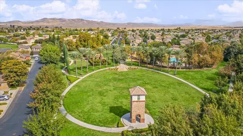 View/Area - 1786 N Merlan Ln, Clovis, CA 93619 photo 5 of 5