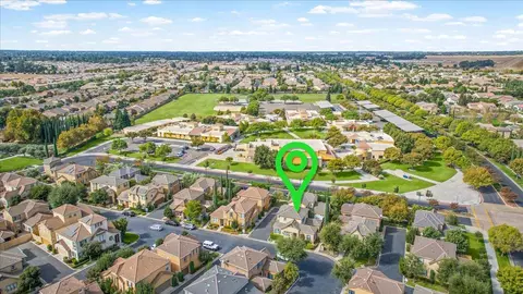 View/Area - 1786 N Merlan Ln, Clovis, CA 93619 photo 4 of 5